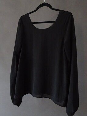 MuMu Black Low-Back Blouse